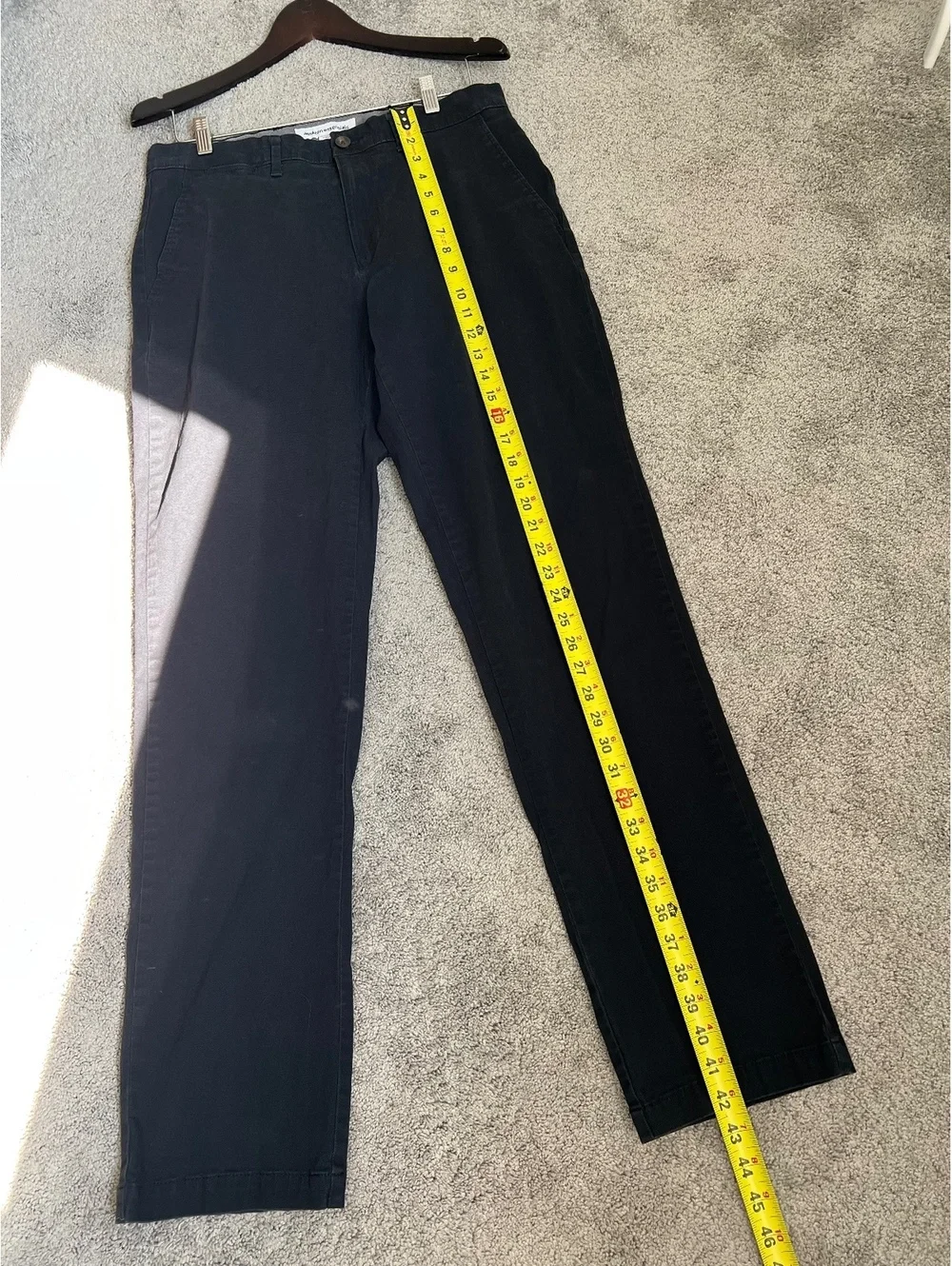 Amazon Essentials Men’s Chino Pant 33x34 Black Straight Flat Front Casual Cotton